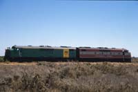 4.2.1986 GM39 (green) and GM46 (silver) Stirling north green/gold maroon/silver