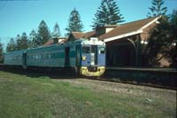   8.6.1986 Bluebird 105 and 258 Outer Harbor