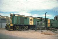 'cd_p0108030 - 15<sup>th</sup> November 1987 - Port Adelaide loco 803 at silos'