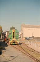 30.4.1988 Mile End - Moving Steam Engine 504 to Port Dock - DE804