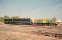 30.4.1988 Mile End - Moving Steam Engine 504 to Port Dock - DE804