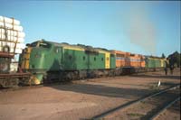 8.10.1988,Port Augusta locos GM43 + L252 + AL24