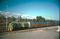 15.5.1989 Keswick loco 517 + luggage HM318 + crew ER207 + sleeper BRG173 Ghan cars