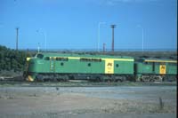 25.12.1989 Mile End loco GM1 + 953