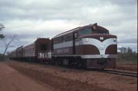 'cd_p0109810b - 17<sup>th</sup> June 1990 - MacDonnell siding loco NSU 58 + train'