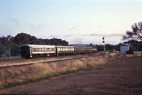 8.11.1991 North Adelaide night train - loco 520 + <em>Finniss</em> + <em>Inman</em> + <em>Coliban</em> + Bowmans + Lowanna - South Coast Explorer