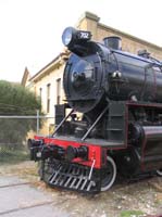 'cd_p1016061 - 11<sup>th</sup> September 2004 - National Railway Museum - Port Adelaide - engine 702 on Jacketts siding'