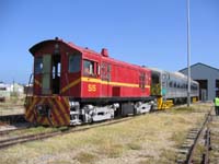 'cd_p1020949 - 13<sup>th</sup> March 2005 - National Railway Museum - Port Adelaide - Shunt of budd car, with 515'