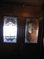 'cd_p1028429 - 9<sup>th</sup> April 2006 - Keswick  Interior DF 232 Queen Adelaide Gold Kangaroo dining car'