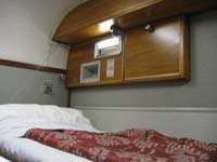 'cd_p1028451 - 9<sup>th</sup> April 2006 - Keswick  Interior ARL 922 Gold Kangaroo sleeping car'