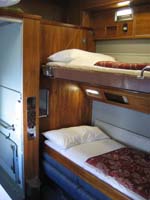 'cd_p1028461 - 9<sup>th</sup> April 2006 - Keswick  Interior ARL 922 Gold Kangaroo sleeping car - wheel chair access compartment'