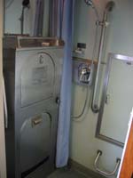 'cd_p1028463 - 9<sup>th</sup> April 2006 - Keswick  Interior ARL 922 Gold Kangaroo sleeping car - wheel chair access compartment'