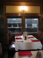 'cd_p1028809 - 25<sup>th</sup> April 2006 - National Railway Museum  Port Adelaide - Interior of Dining car <em>Adelaide</em>'