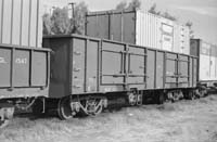 28.8.1976 - Alice Springs - NGH1528 with CR container ZE343