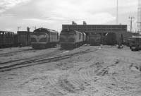 28.8.1976 - Alice Springs - View of loco depot NSU 59, NSU55, NSU57 and NJ2