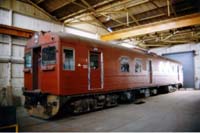 'pf_1128 - 1.7.1998 - 424 in Carriage shop Islingon'