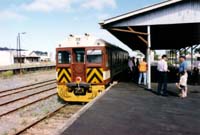3.1.1999 405 at MT Gambier Station