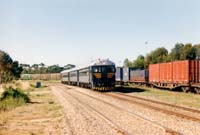 November 1998 251 + 102 + 252 pass through north Adelaide