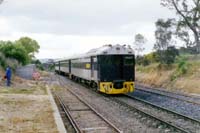 18.11.2001 254 + 106 + 255 arrive at Mount Barker Junction