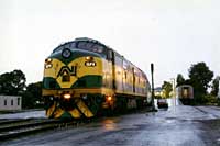 'pf_1336 - 29.8.1997 - CLP9 at Keswick with 26 Car Indian Pacific                '