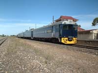 'pm_bb_013 - 1<sup>st</sup> April 2002 - Bluebird railcars 254, 102, BMC 1 and 255 at Tailem Bend.'